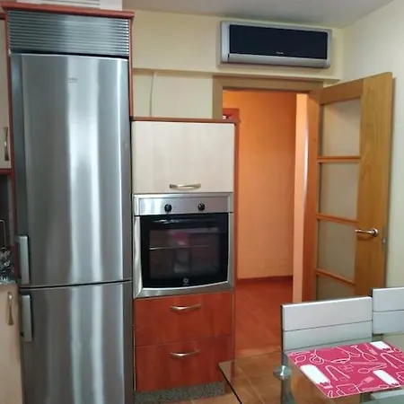 Piso Familiar Proximo A Santiago De Compostela Y La Coruna Apartamento *