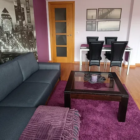 Piso Familiar Proximo A Santiago De Compostela Y La Coruna Apartamento